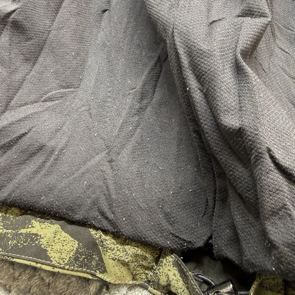 Lululemon Rise and Shine Jacket Women's Size 4 Green Camo Hooded Full Zip Active